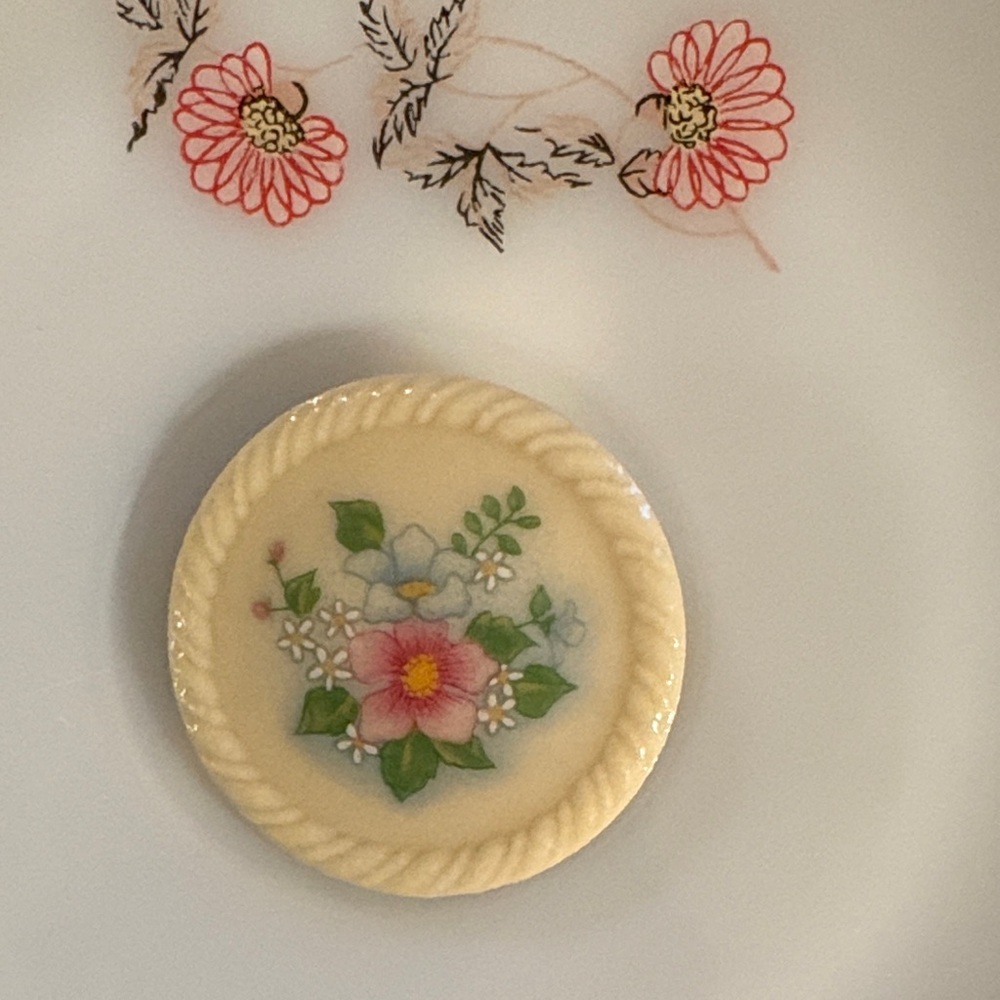 Avon Cream Brooch with Floral Design